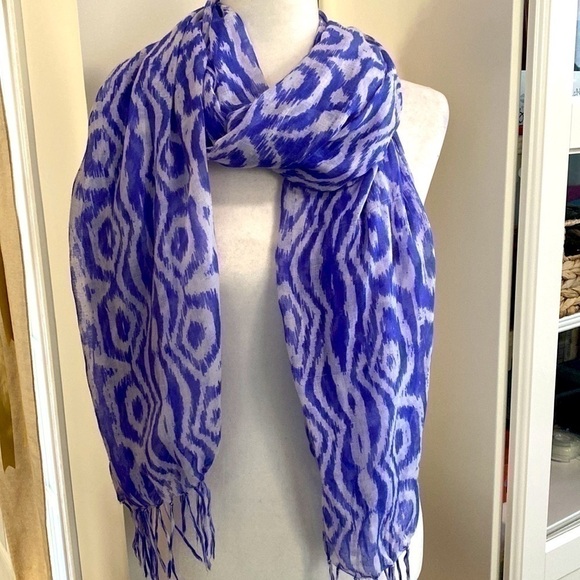 Anthropologie Purple White Ikat Print Fringe Scarf Bohemian Whimsical - Picture 5 of 15